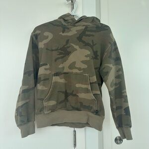 Aritzia TNA sweater size xs